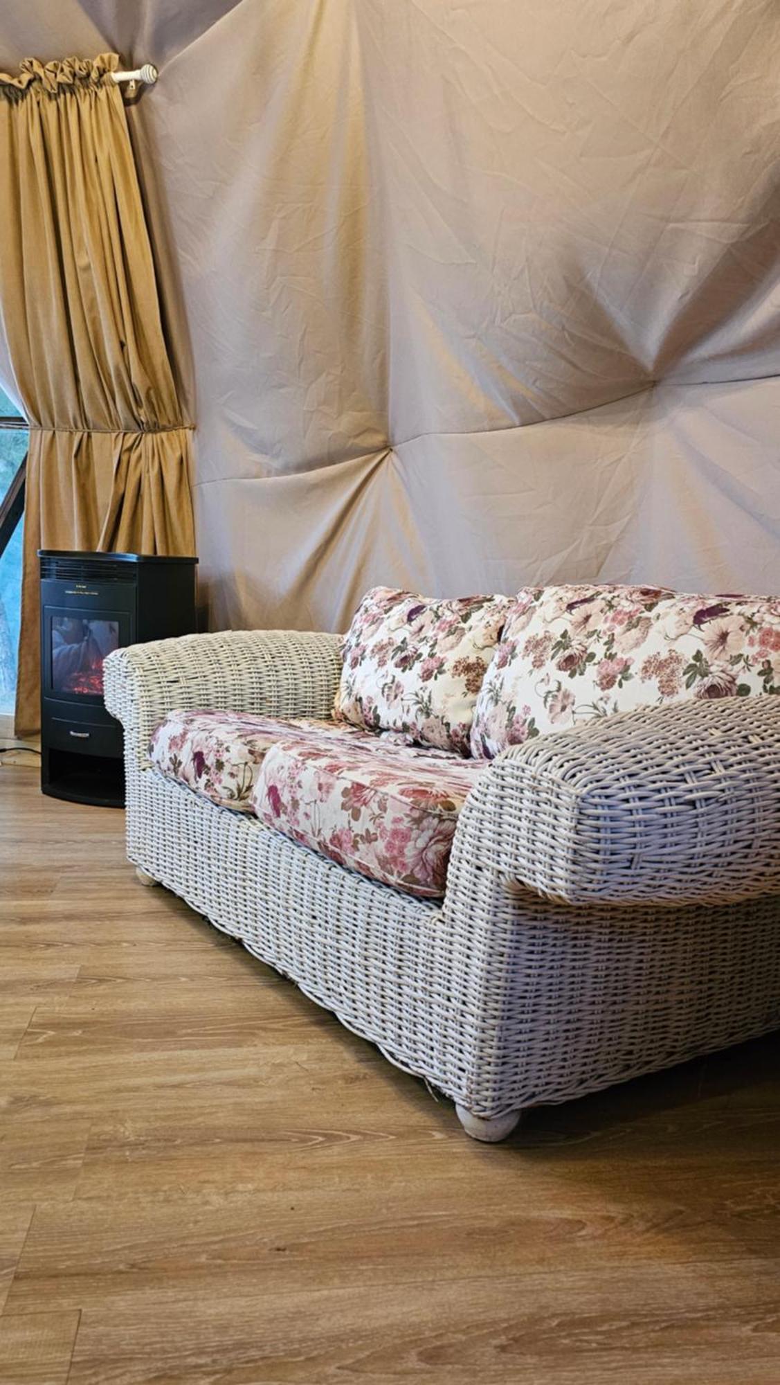У Дачі Для Своїх Guest House Novyye Bezradichi ภายนอก รูปภาพ